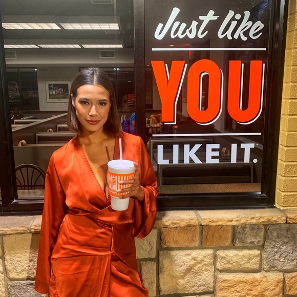 Meet your Posher - Picture 3 of 3